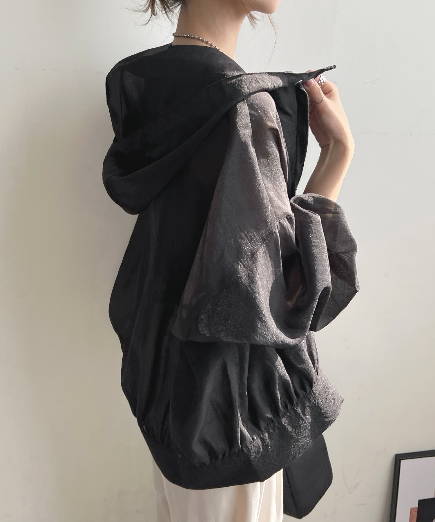 イエベ春/イエベ秋服　 ボリューム袖フード付きジップアップブルゾン