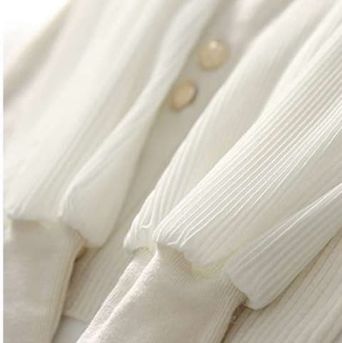 イエベ春/イエベ秋服　エレガントリブ編み立ち襟ブラウス