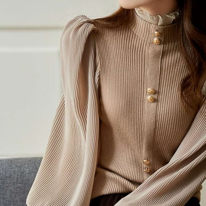 イエベ春/イエベ秋服　エレガントリブ編み立ち襟ブラウス