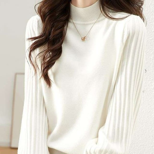 イエベ春/イエベ秋服　ふんわり袖モックネックニット