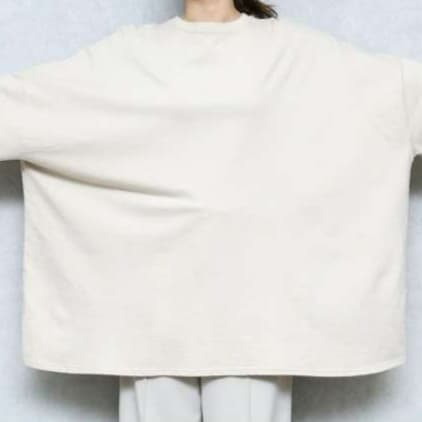 イエベ春/イエベ秋服　ゆったりシルエットの大人プルオーバー