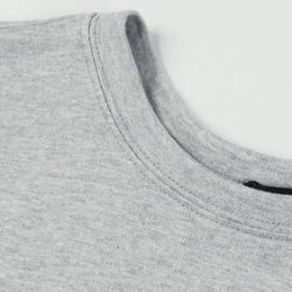 イエベ春/イエベ秋服　ゆったりシルエットの大人プルオーバー