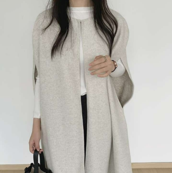 イエベ春/イエベ秋服　なめらかシルエット ケープコート