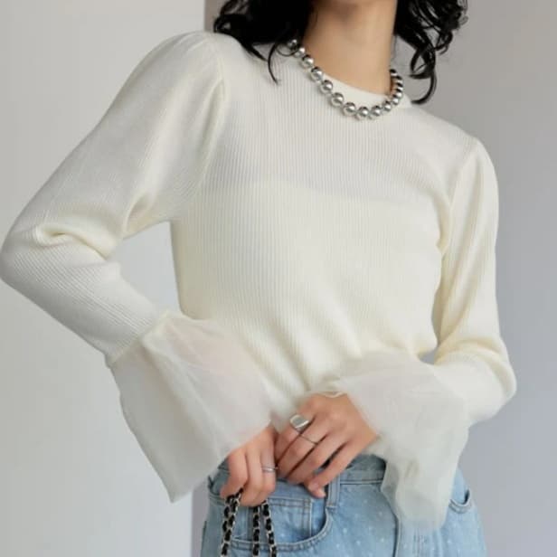 イエベ春/イエベ秋服　シフォンフレア袖ブラウス