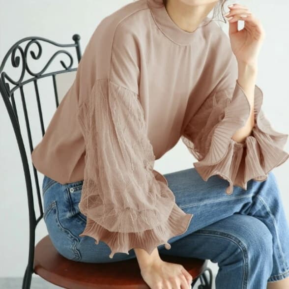 イエベ春/イエベ秋服　シアーボリューム袖ブラウス