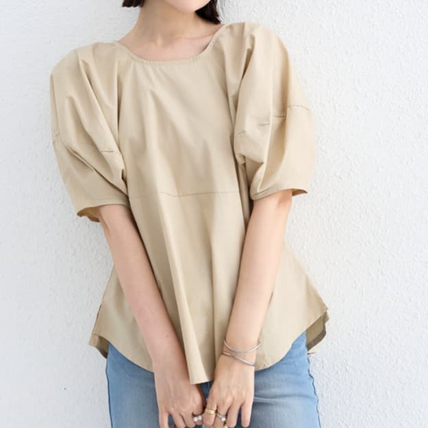 イエベ春/イエベ秋服　ボリューム袖デザインブラウス