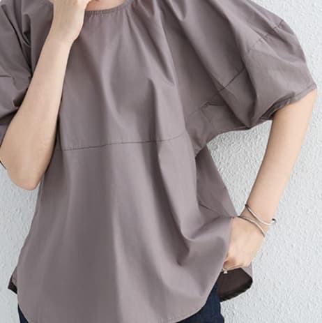 イエベ春/イエベ秋服　ボリューム袖デザインブラウス