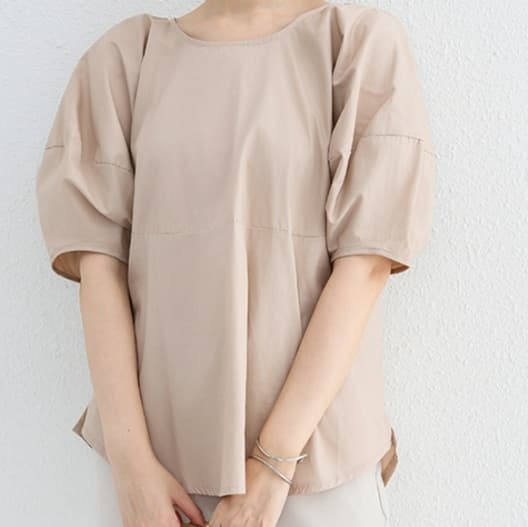 イエベ春/イエベ秋服　ボリューム袖デザインブラウス