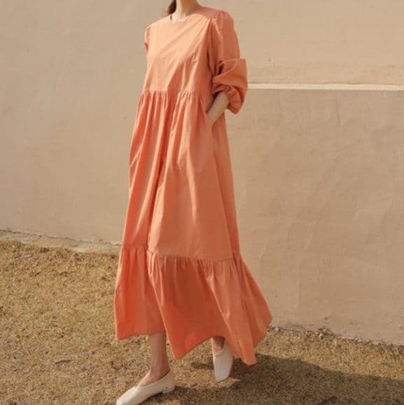 イエベ春/イエベ秋服　ふんわり袖のゆったりティアードワンピース