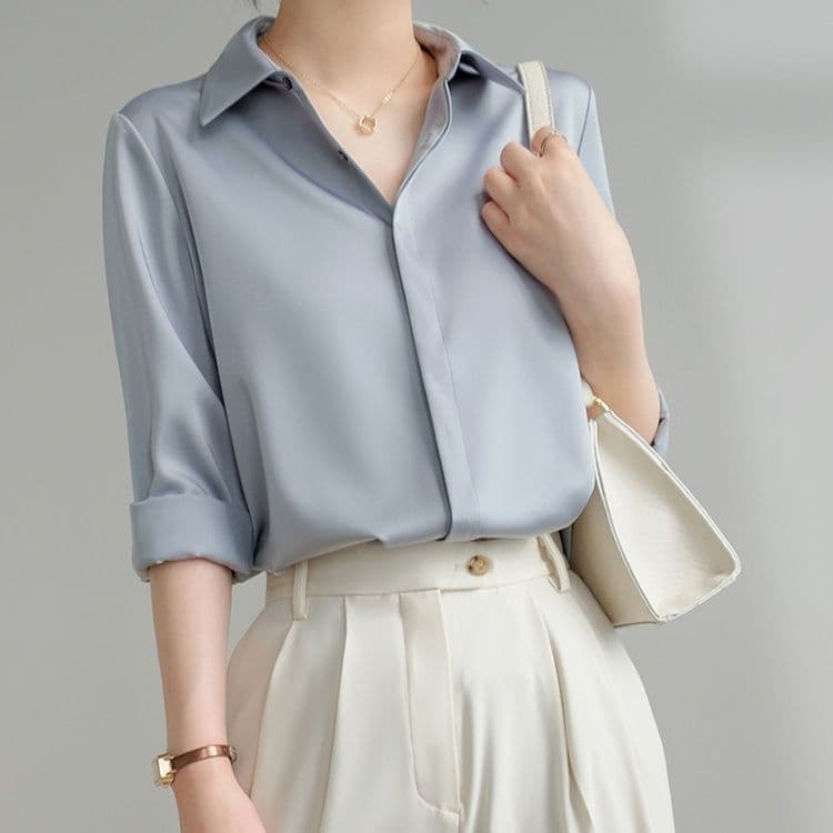 イエベ春/イエベ秋服　しなやかシルク風シャツ