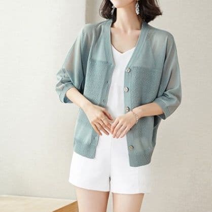 イエベ春/イエベ秋服　透明感あふれる七分袖ニット