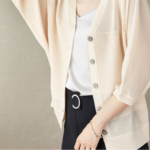 イエベ春/イエベ秋服　透明感あふれる七分袖ニット