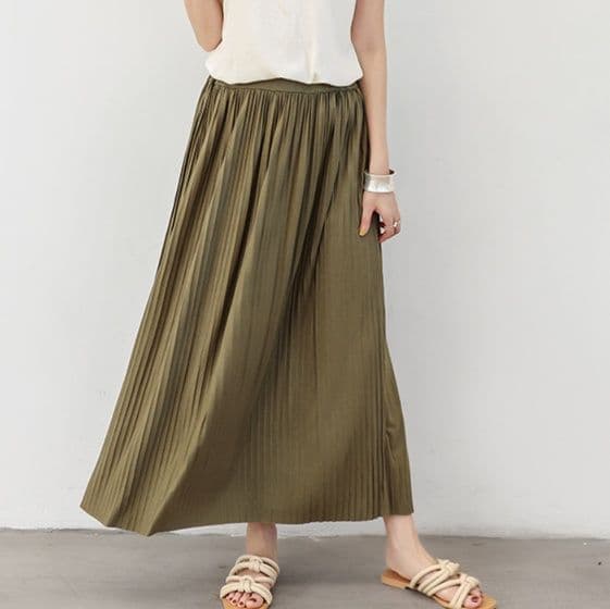 イエベ春/イエベ秋服　優雅な揺れ感 ロングプリーツスカート