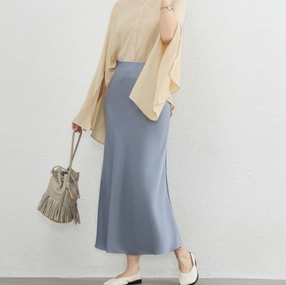 イエベ春/イエベ秋服　しなやかマーメイドラインスカート