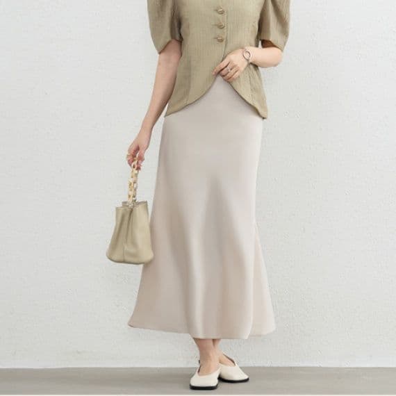 イエベ春/イエベ秋服　しなやかマーメイドラインスカート