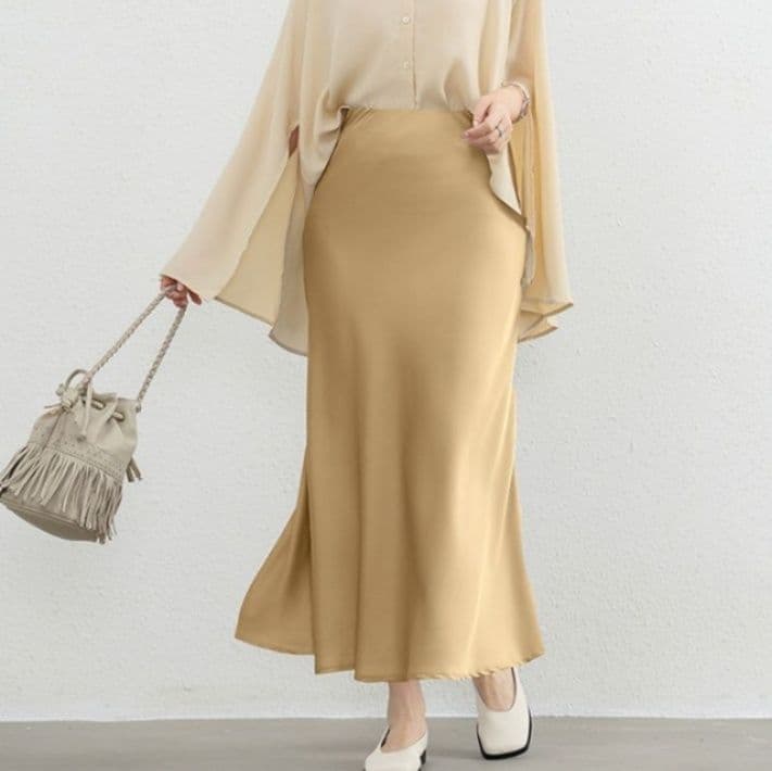 イエベ春/イエベ秋服　しなやかマーメイドラインスカート