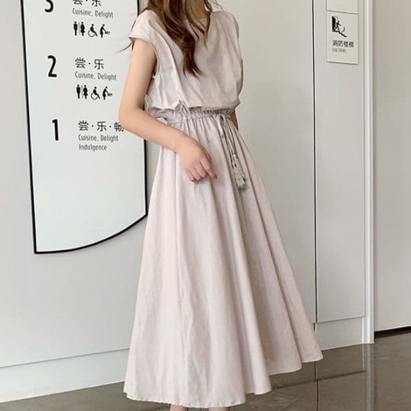 イエベ春/イエベ秋服　優美な佇まい フレアロングワンピース