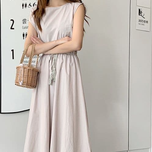 イエベ春/イエベ秋服　優美な佇まい フレアロングワンピース