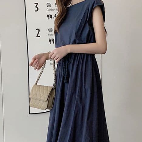 イエベ春/イエベ秋服　優美な佇まい フレアロングワンピース