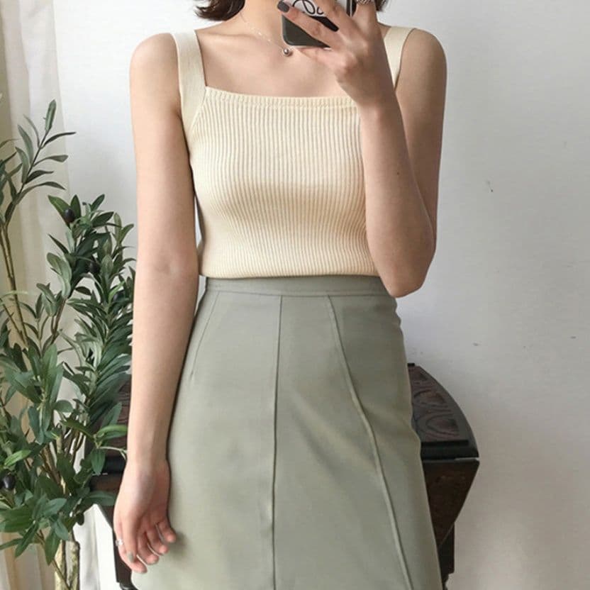 イエベ春/イエベ秋服　スクエアネック リブニット タンクトップ Tシャツ