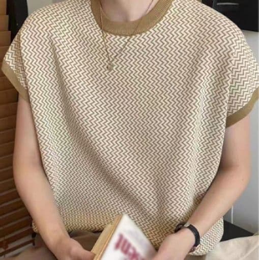 イエベ春/イエベ秋服　涼やか幾何学柄ニット フレンチスリーブ