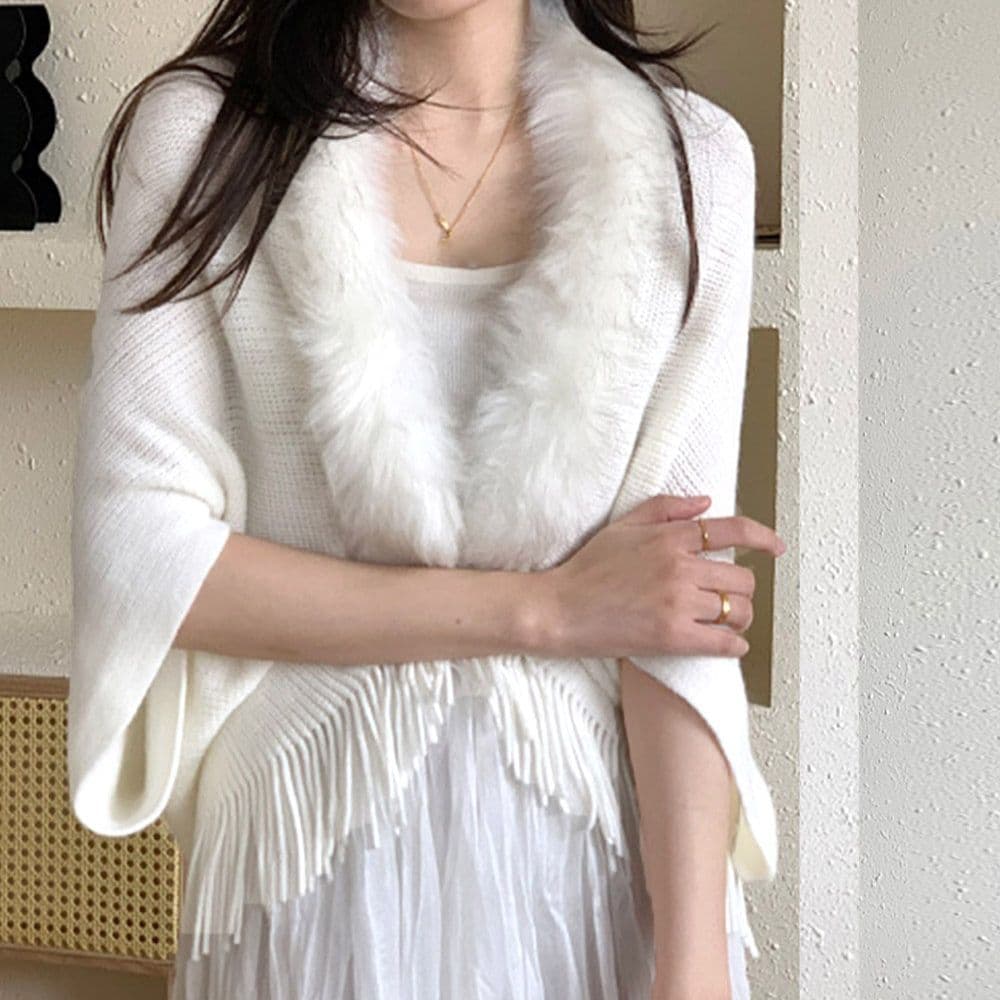 イエベ春/イエベ秋服　ふわふわファー付きニットストール ジャケット風