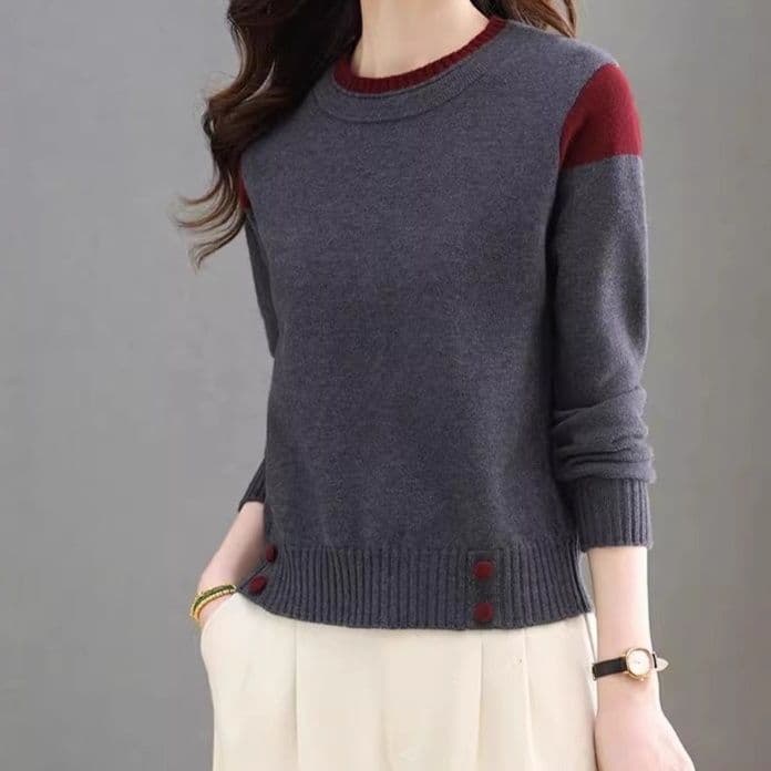 イエベ春/イエベ秋服　配色切り替えボタン装飾プルオーバーニット
