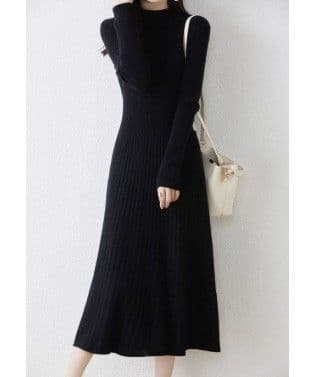イエベ春/イエベ秋服　縦リブ編みモックネック長袖ニットワンピース