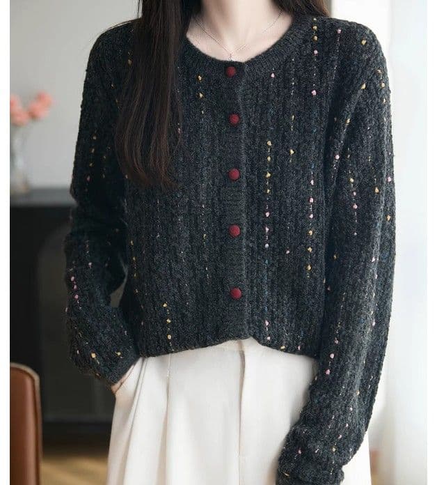 イエベ春/イエベ秋服　上品な小花柄混合糸丸首ボタン留めカーディガン