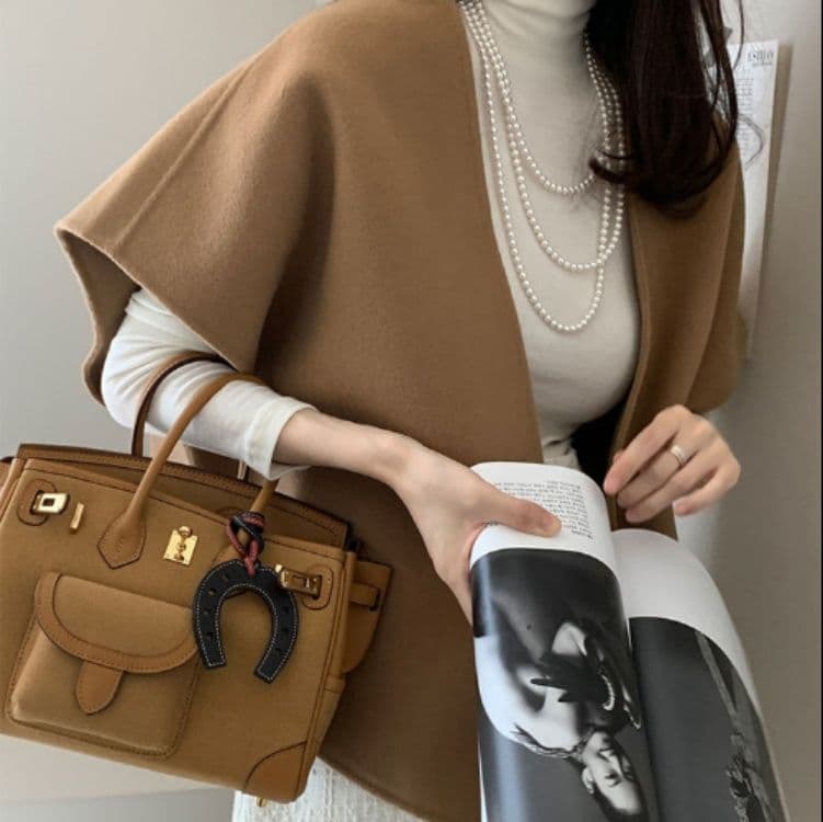 イエベ春/イエベ秋服　上品な大人のゆったり袖なしウールベスト