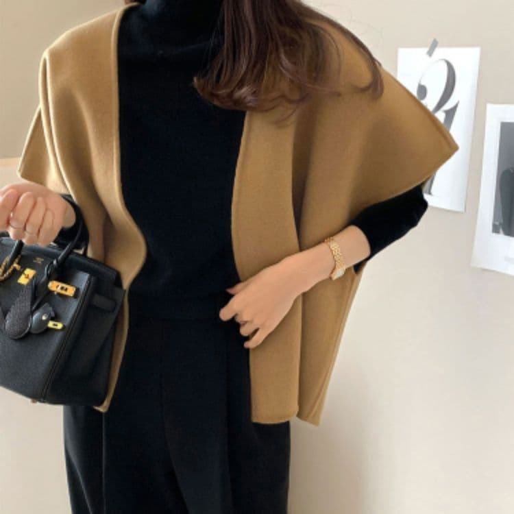 イエベ春/イエベ秋服　上品な大人のゆったり袖なしウールベスト