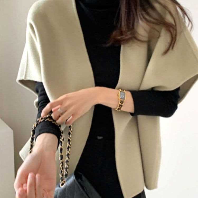 イエベ春/イエベ秋服　上品な大人のゆったり袖なしウールベスト