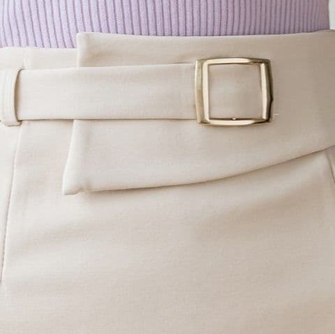 イエベ春/イエベ秋服　上品ベルトデザインハイウエストタイトスカート