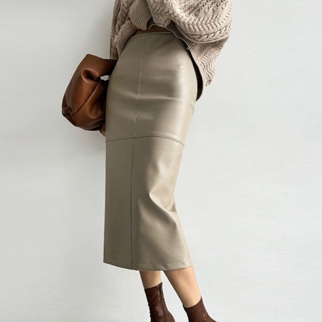 イエベ春/イエベ秋服　本格レザー調ハイウエストタイトスカート