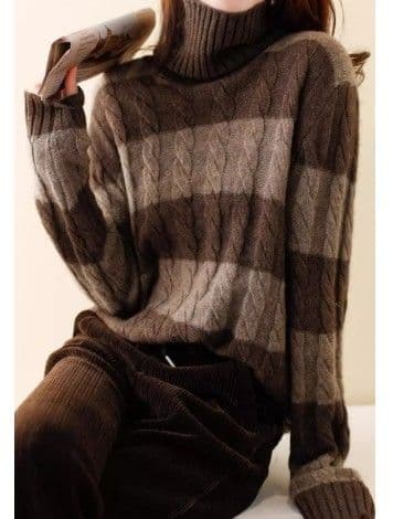 イエベ春/イエベ秋服　立体ケーブル編みタートルネック長袖ニット