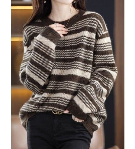 イエベ春/イエベ秋服　 波模様編みが美しい上品ボーダー長袖プルオーバー