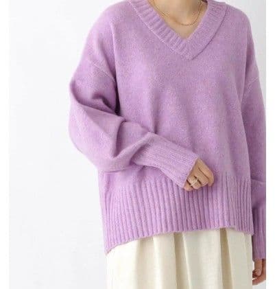 イエベ春/イエベ秋服　ふわりと優しいブイネック長袖ニット