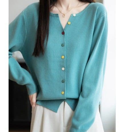 イエベ春/イエベ秋服　マルチボタン配色カーディガン