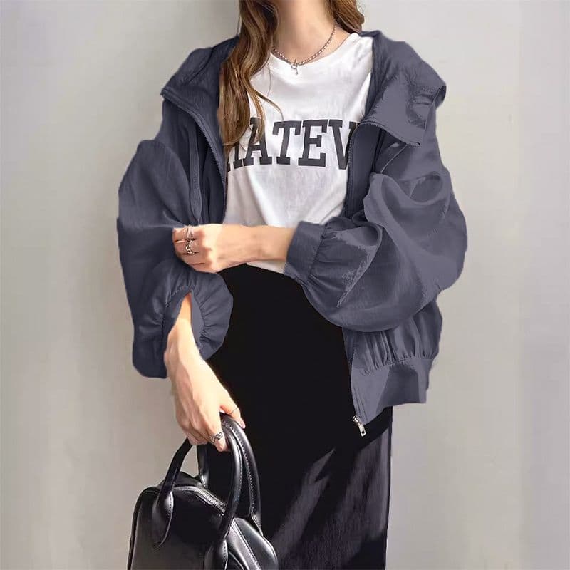 イエベ春/イエベ秋服　 ボリューム袖フード付きジップアップブルゾン