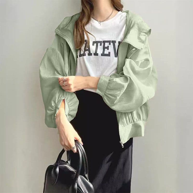 イエベ春/イエベ秋服　 ボリューム袖フード付きジップアップブルゾン
