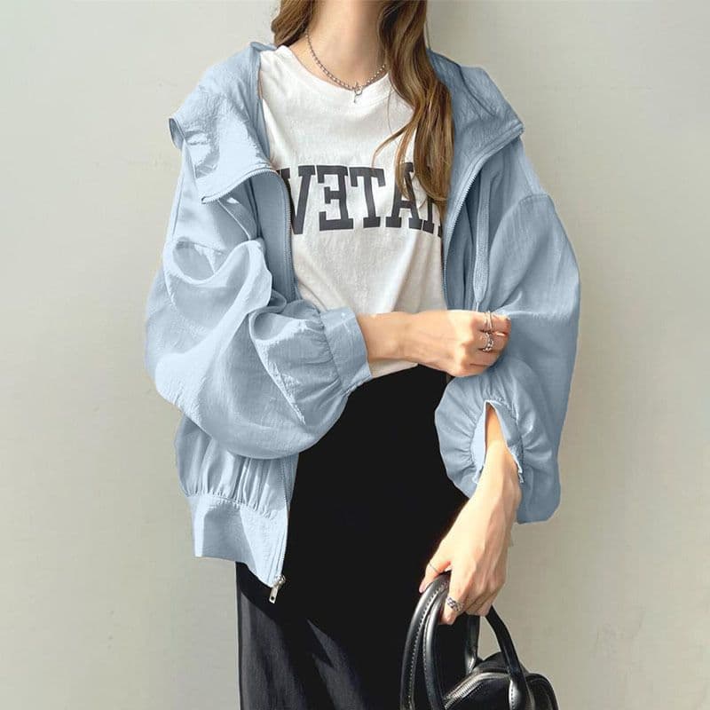 イエベ春/イエベ秋服　 ボリューム袖フード付きジップアップブルゾン
