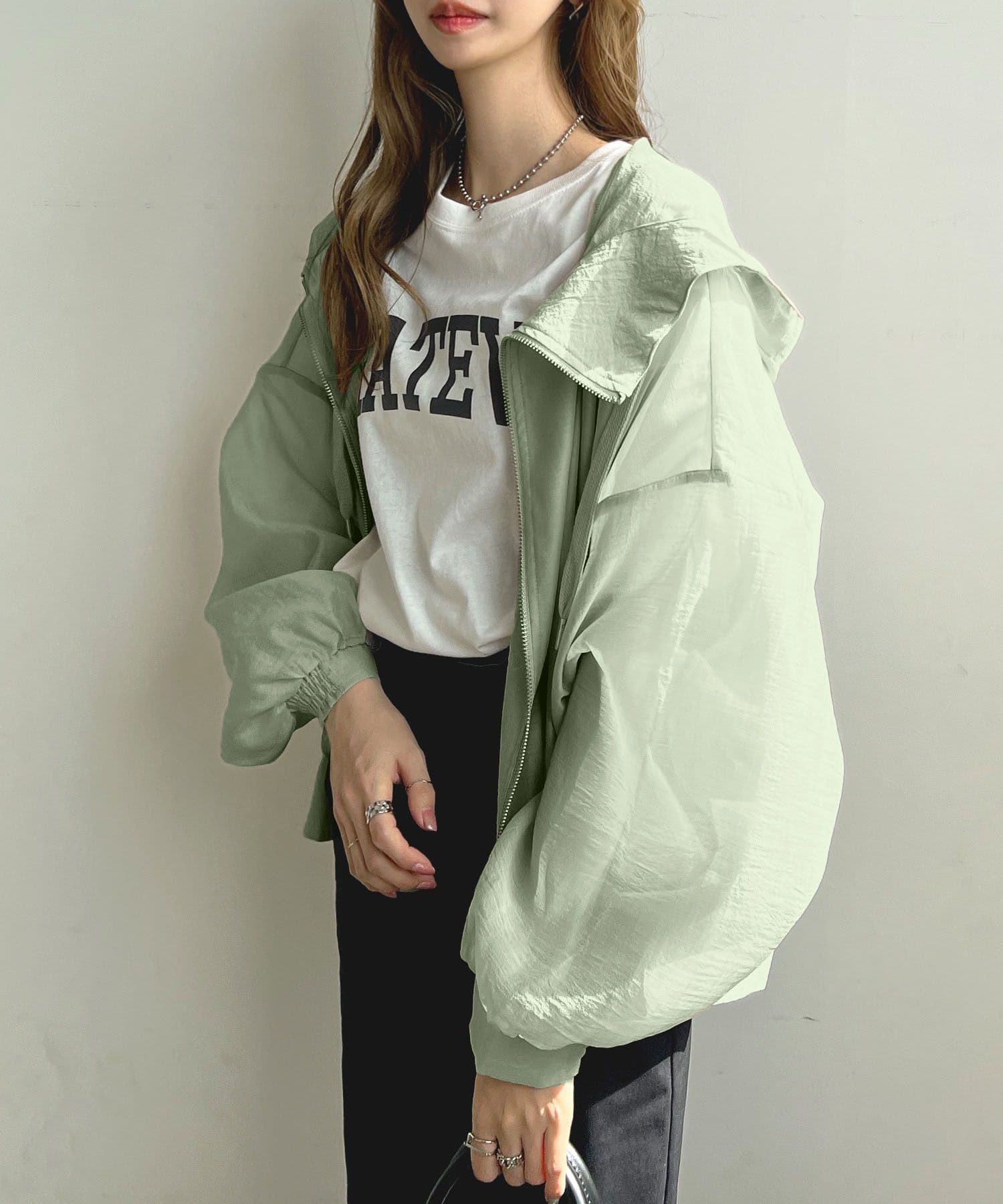 イエベ春/イエベ秋服　 ボリューム袖フード付きジップアップブルゾン