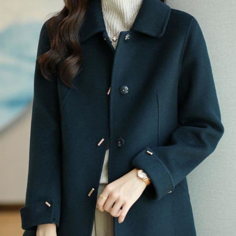 上品なステンカラーコート