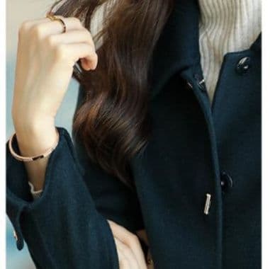 上品なステンカラーコート