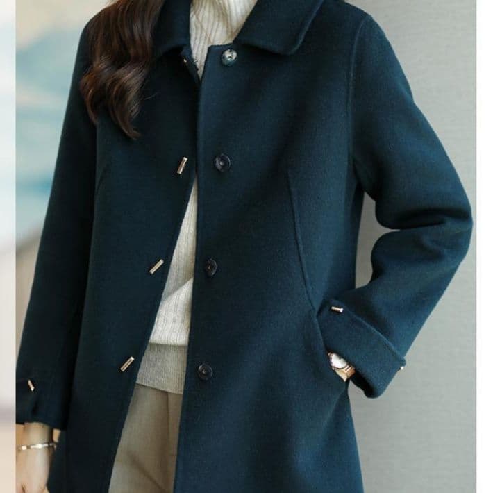 上品なステンカラーコート