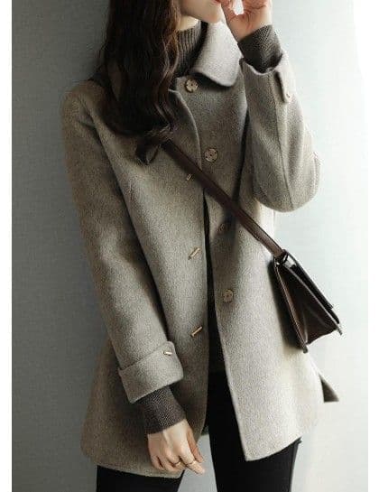 上品なステンカラーコート