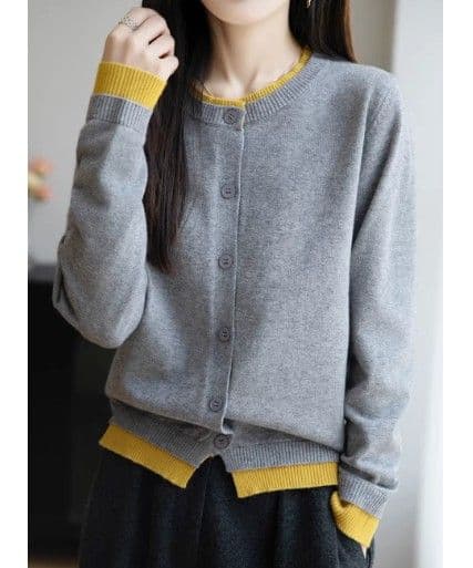 イエベ春/イエベ秋服　配色ラインが映える丸襟ボタン留めニットカーディガン