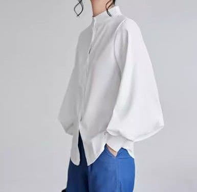 イエベ春/イエベ秋服　 ボリューム袖バンドカラー長袖ブラウス