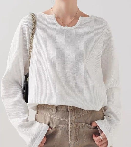 イエベ春服　立体リブ編みゆったりブイネックニットトップス