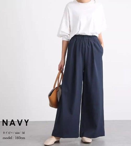 イエベ春/イエベ秋服　ゆったりタック入りワイドシルエットパンツ